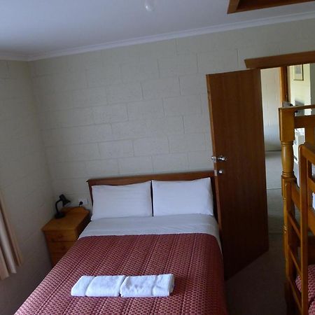 Willaway Motel Apartments Ulverstone Ngoại thất bức ảnh