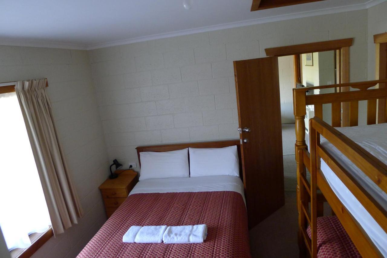 Willaway Motel Apartments Ulverstone Ngoại thất bức ảnh